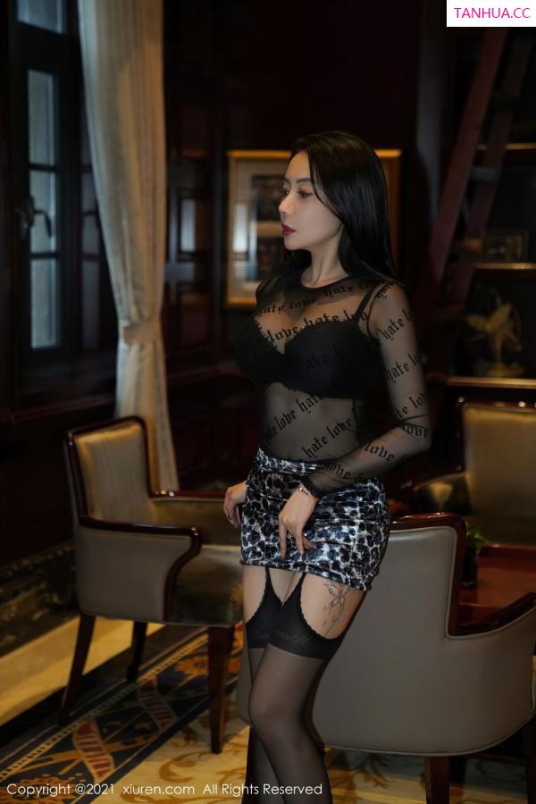 闫雪松 松果儿 [XiuRen]高清写真图 2021.02.01 No.3067 果儿Victoria第7张图片